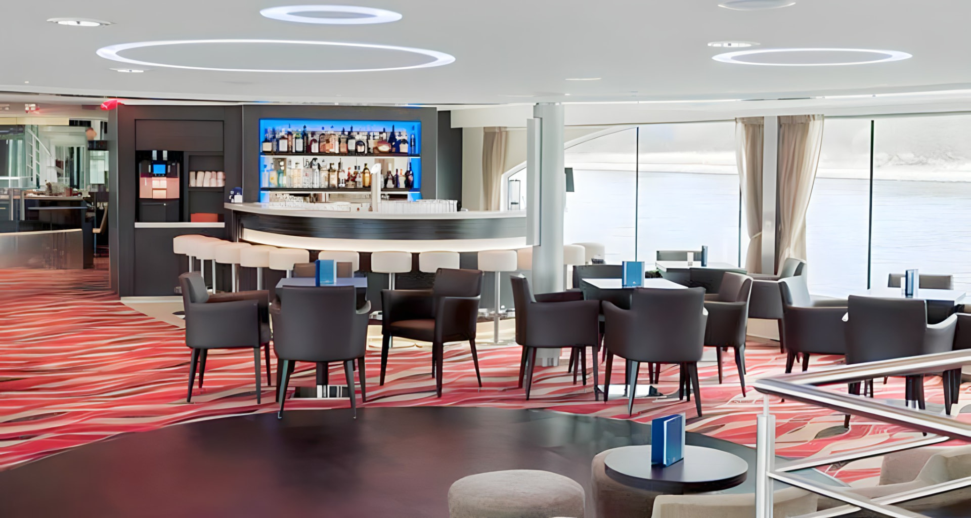 The lounge bar aboard Avalon Poetry II
